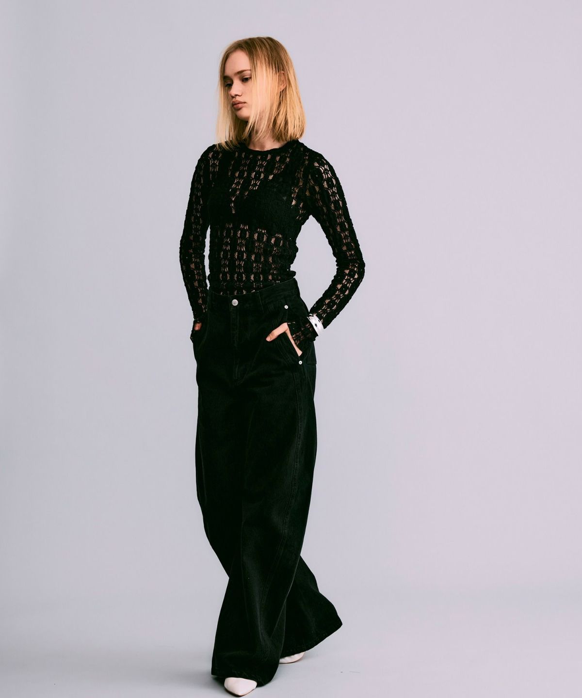 【24AW】バレルレッグ ジーンズ ◆プラダ◆人気 24AW】バレルレッグ ジーンズ ◇プラダ◇人気