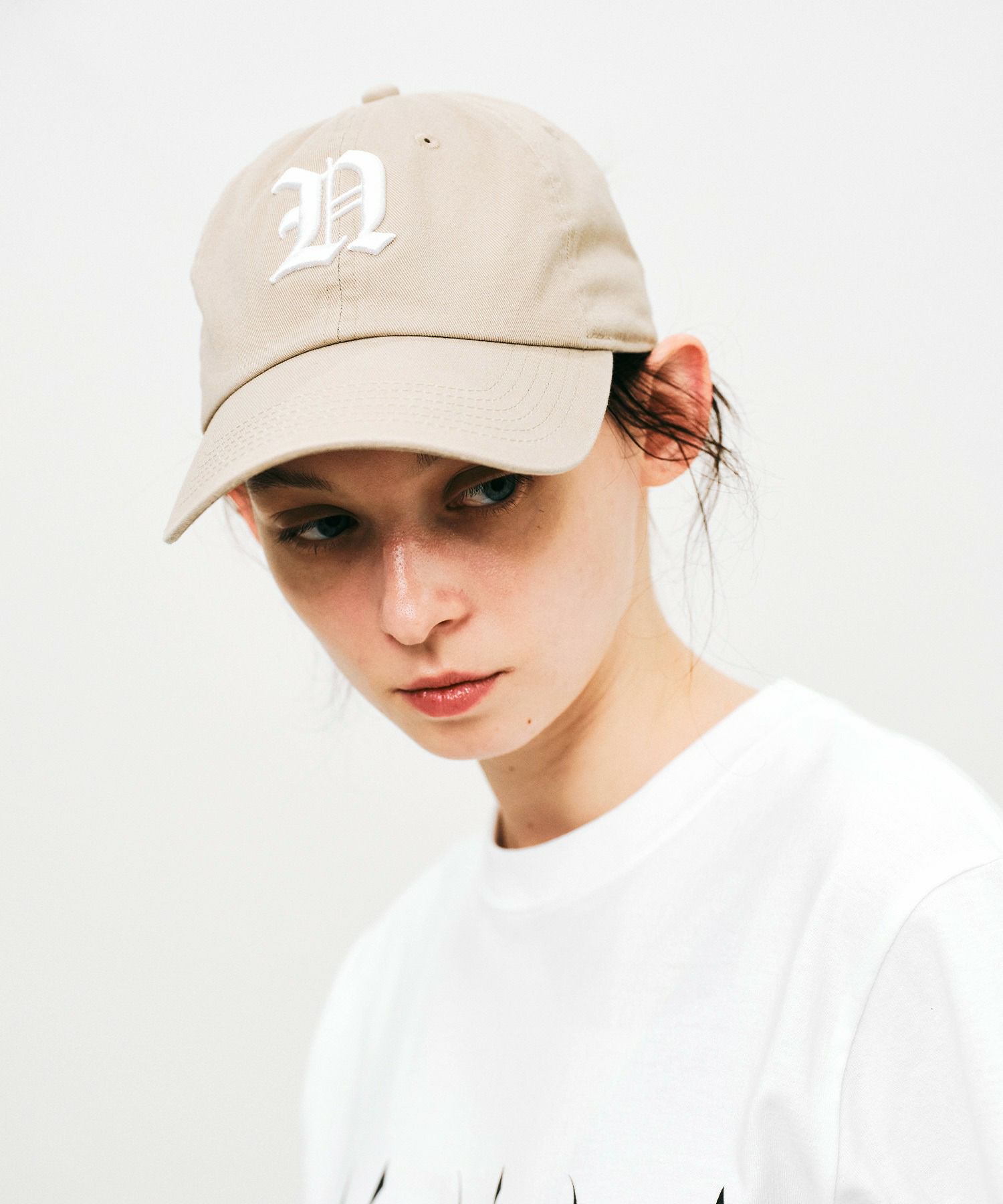 フリーフォームNロゴ立体刺繍キャップ*ベージュ*＜NM-UCAP01＞ | NOISE